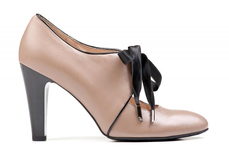 Damenschuh R